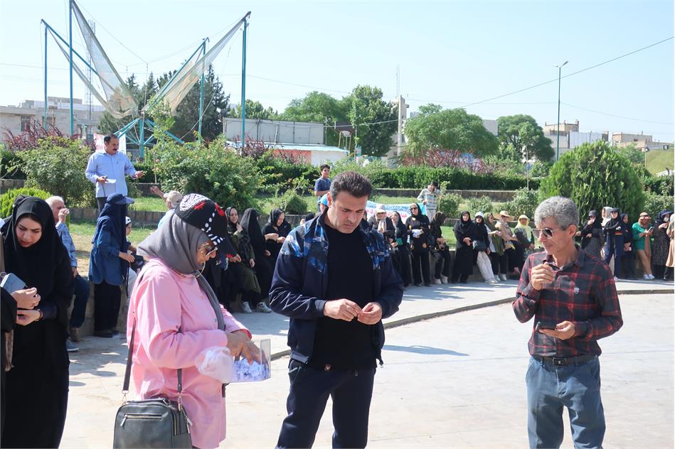 همایش بزرگ پیاده روی ویژه بازنشستگان صندوق بازنشستگی کشوری استان لرستان