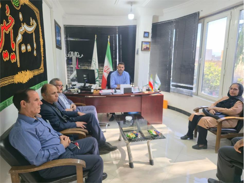 رسانه پل ارتباطی مؤثر میان بازنشستگان و مسئولان است